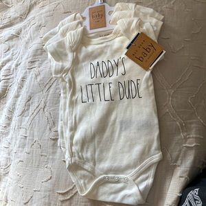 🍭🍭Rae Dunn three pack of infants onesies🍭🍭